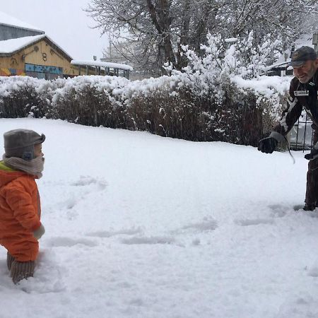 Lo De Momo Alojamiento Turistico Pansiyon Ushuaia Dış mekan fotoğraf