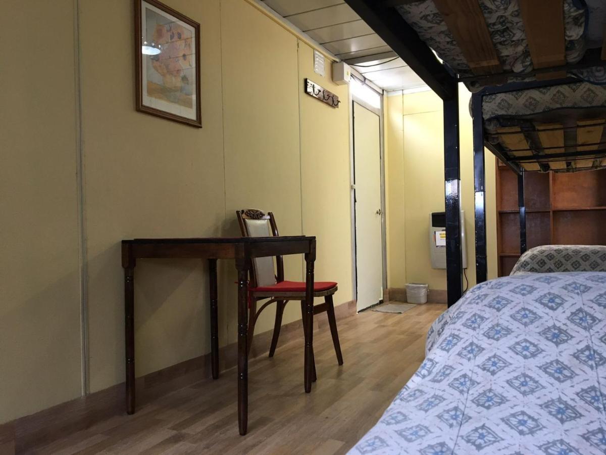 Lo De Momo Alojamiento Turistico Pansiyon Ushuaia Dış mekan fotoğraf
